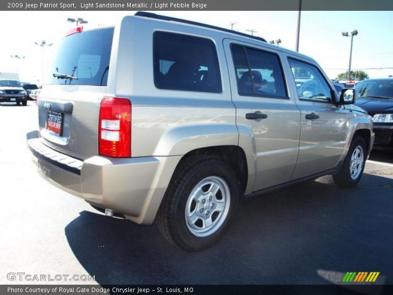 Light Sandstone Metallic / Light Pebble Beige 2009 Jeep Patriot Sport