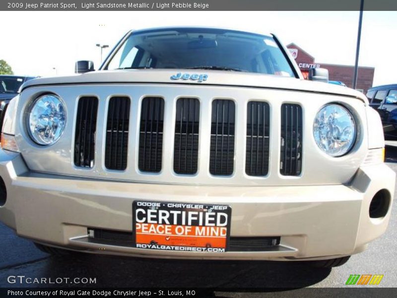 Light Sandstone Metallic / Light Pebble Beige 2009 Jeep Patriot Sport