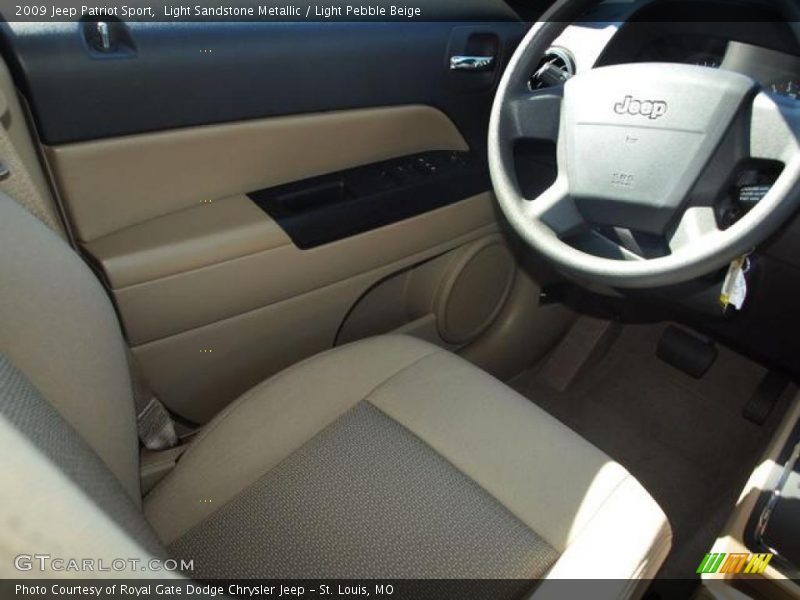 Light Sandstone Metallic / Light Pebble Beige 2009 Jeep Patriot Sport