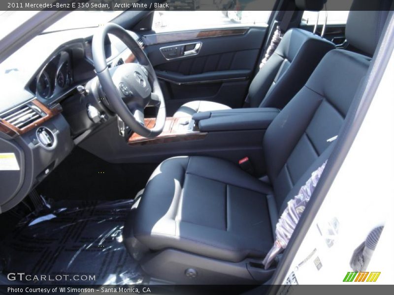 Arctic White / Black 2011 Mercedes-Benz E 350 Sedan