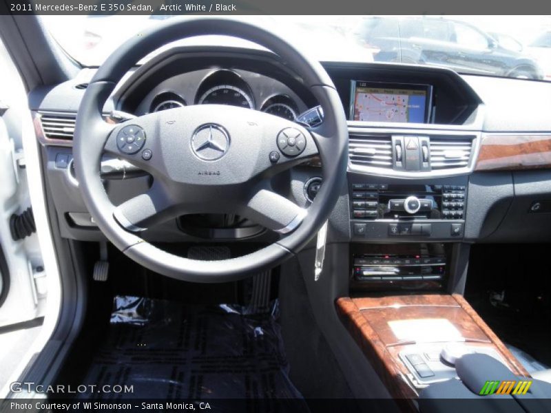 Arctic White / Black 2011 Mercedes-Benz E 350 Sedan