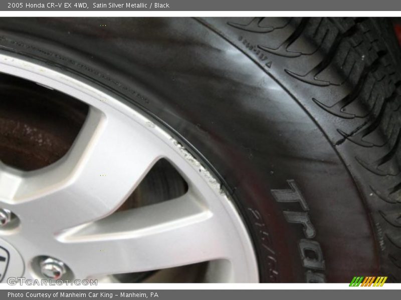 Satin Silver Metallic / Black 2005 Honda CR-V EX 4WD