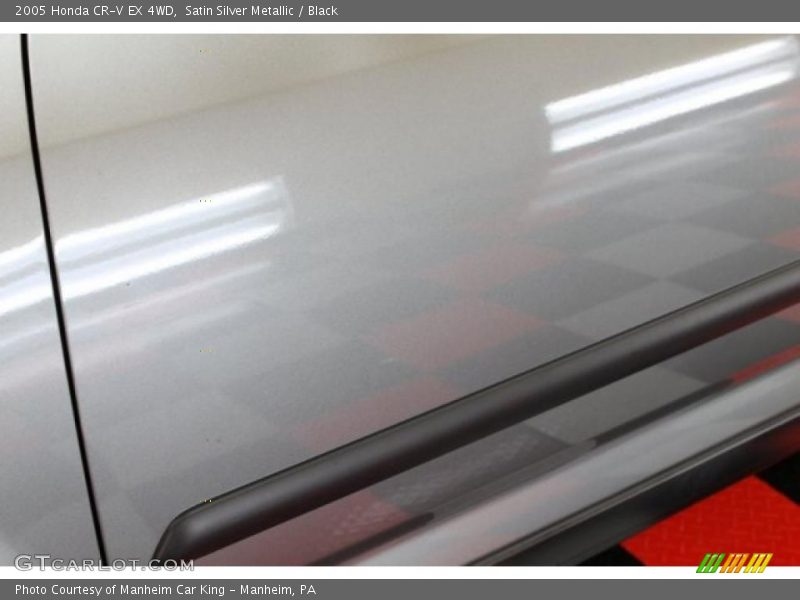 Satin Silver Metallic / Black 2005 Honda CR-V EX 4WD