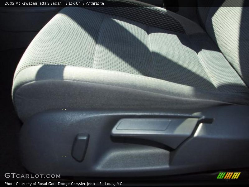 Black Uni / Anthracite 2009 Volkswagen Jetta S Sedan