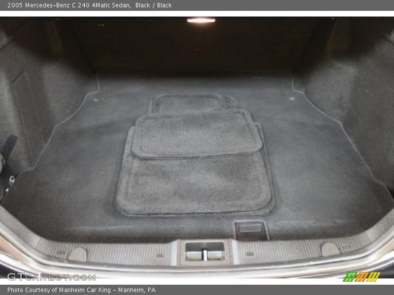Black / Black 2005 Mercedes-Benz C 240 4Matic Sedan