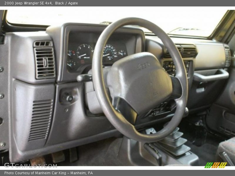 Black / Agate 2000 Jeep Wrangler SE 4x4