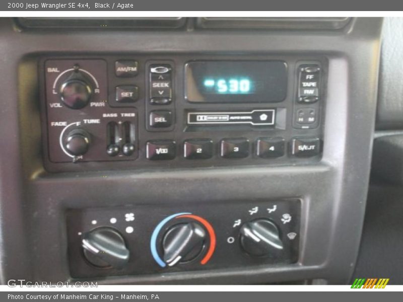 Black / Agate 2000 Jeep Wrangler SE 4x4