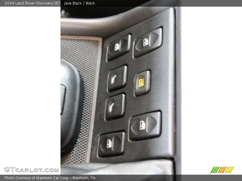 Java Black / Black 2004 Land Rover Discovery SE7