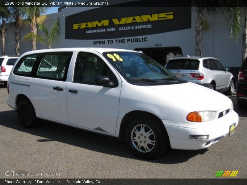Vibrant White / Medium Graphite 1998 Ford Windstar LX