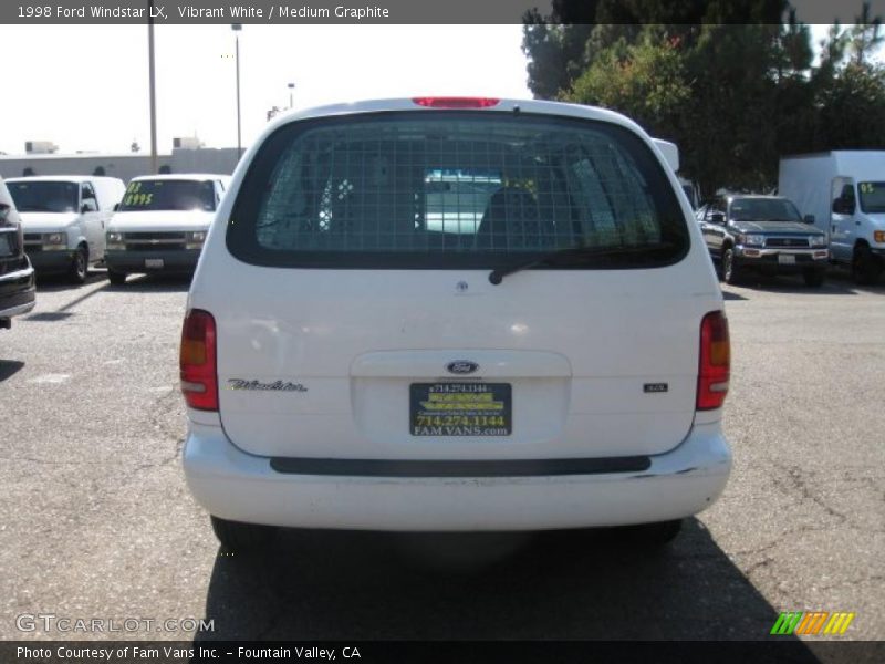 Vibrant White / Medium Graphite 1998 Ford Windstar LX