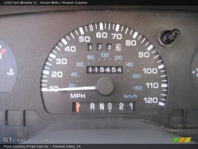 Vibrant White / Medium Graphite 1998 Ford Windstar LX