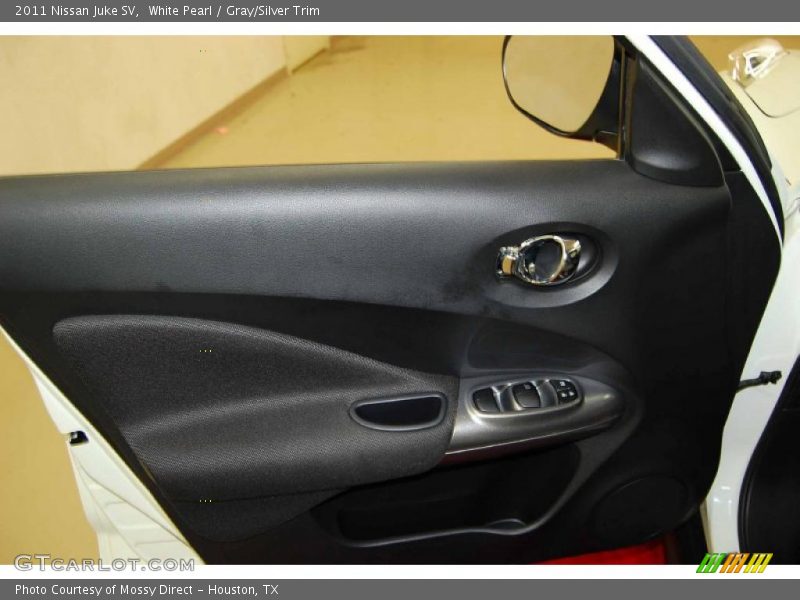 Door Panel of 2011 Juke SV