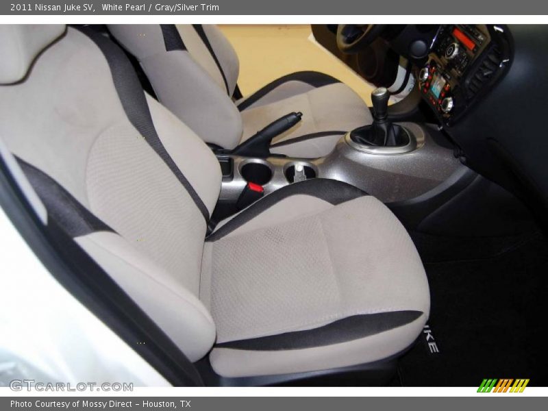 White Pearl / Gray/Silver Trim 2011 Nissan Juke SV