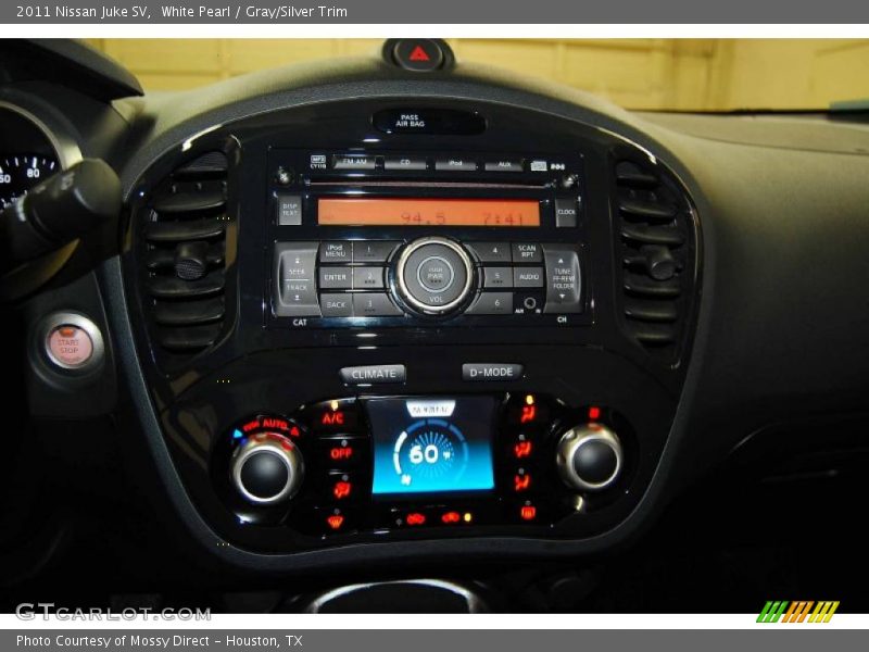 Controls of 2011 Juke SV