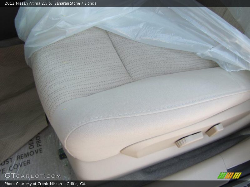Saharan Stone / Blonde 2012 Nissan Altima 2.5 S