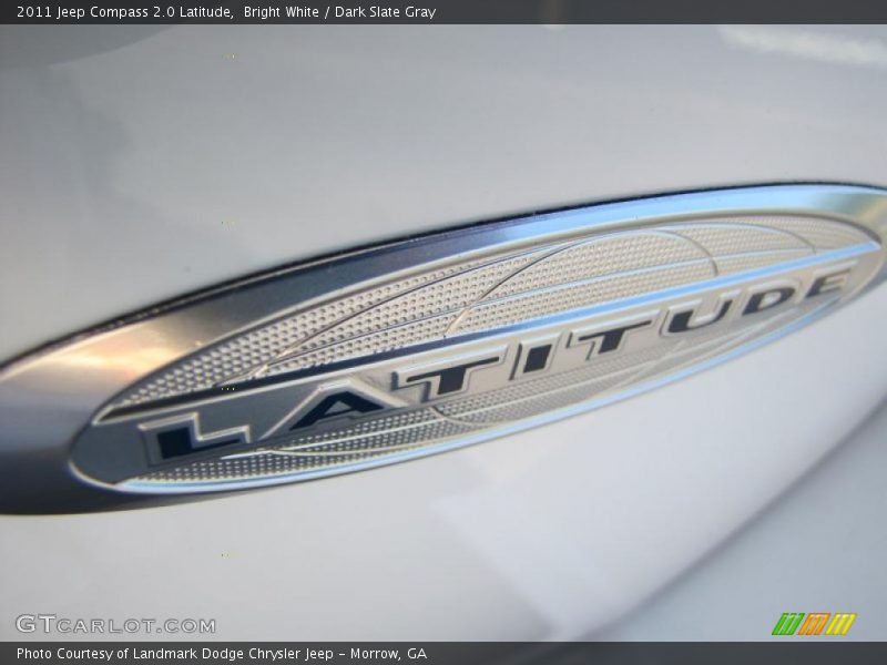 Bright White / Dark Slate Gray 2011 Jeep Compass 2.0 Latitude