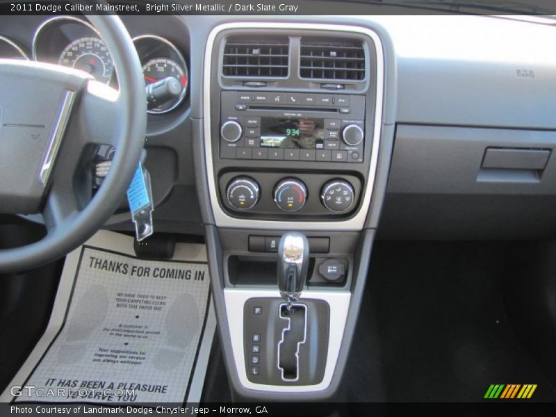 Bright Silver Metallic / Dark Slate Gray 2011 Dodge Caliber Mainstreet