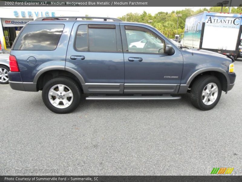 Medium Wedgewood Blue Metallic / Medium Parchment 2002 Ford Explorer XLT