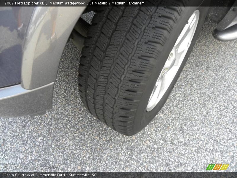 Medium Wedgewood Blue Metallic / Medium Parchment 2002 Ford Explorer XLT