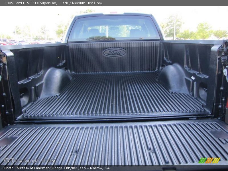 Black / Medium Flint Grey 2005 Ford F150 STX SuperCab