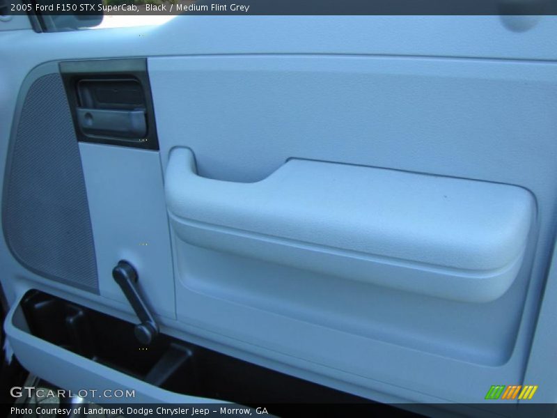 Black / Medium Flint Grey 2005 Ford F150 STX SuperCab