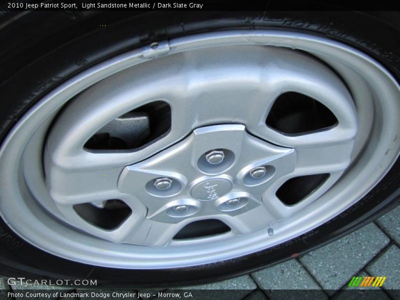 Light Sandstone Metallic / Dark Slate Gray 2010 Jeep Patriot Sport