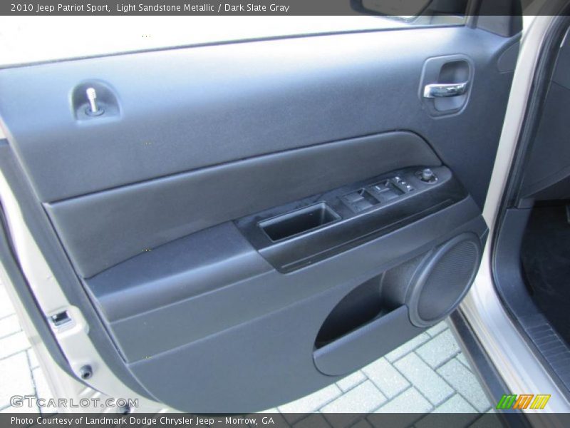 Light Sandstone Metallic / Dark Slate Gray 2010 Jeep Patriot Sport