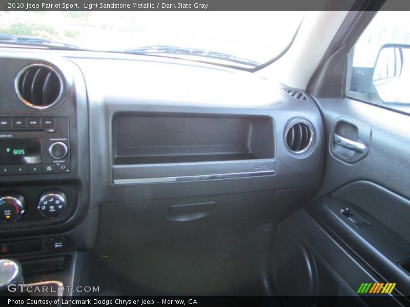 Light Sandstone Metallic / Dark Slate Gray 2010 Jeep Patriot Sport