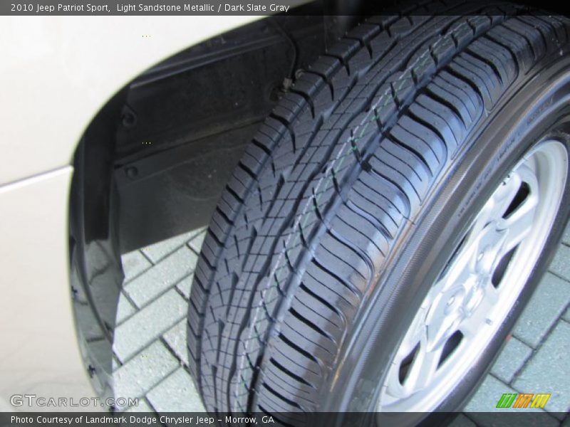 Light Sandstone Metallic / Dark Slate Gray 2010 Jeep Patriot Sport