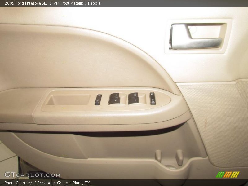 Silver Frost Metallic / Pebble 2005 Ford Freestyle SE