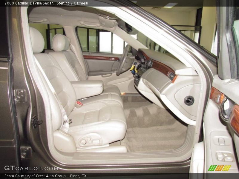Sterling / Oatmeal 2000 Cadillac DeVille Sedan