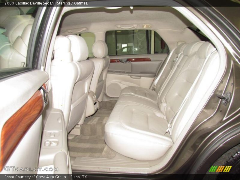 Sterling / Oatmeal 2000 Cadillac DeVille Sedan