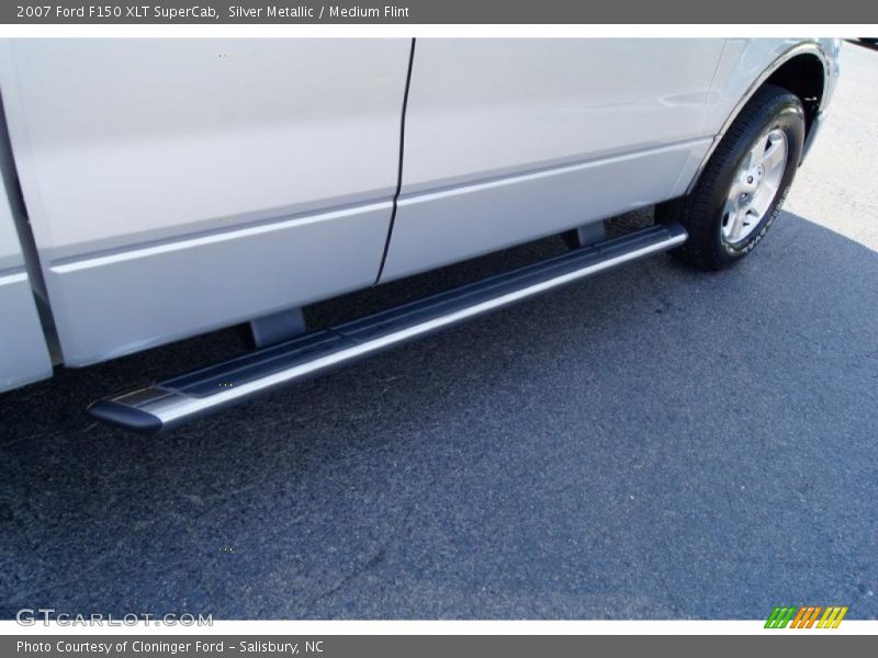 Silver Metallic / Medium Flint 2007 Ford F150 XLT SuperCab