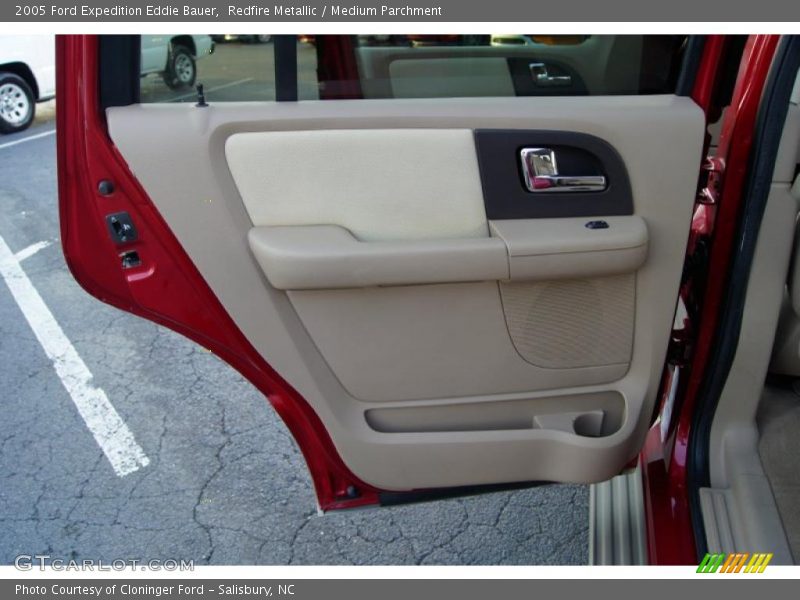 Redfire Metallic / Medium Parchment 2005 Ford Expedition Eddie Bauer
