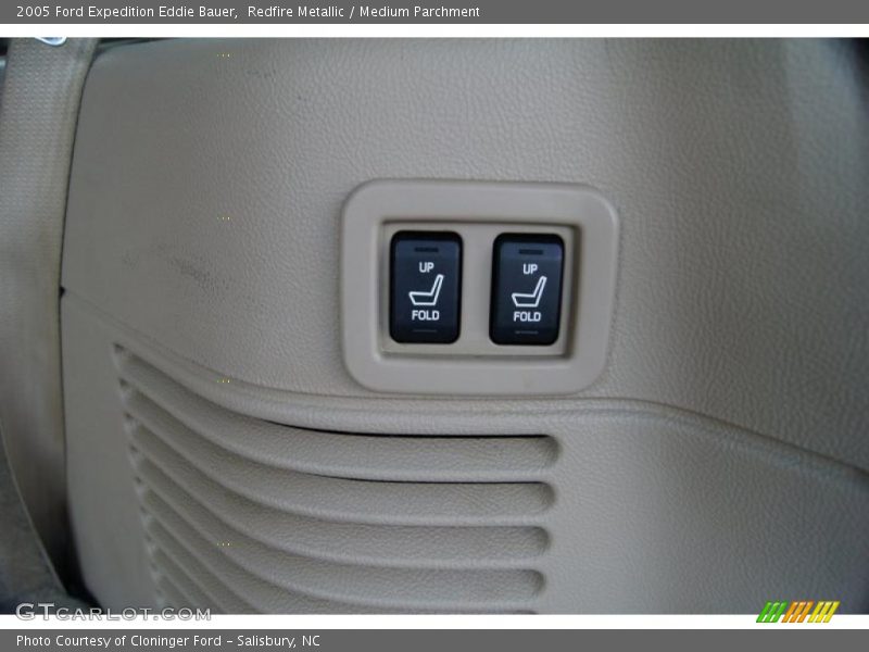 Redfire Metallic / Medium Parchment 2005 Ford Expedition Eddie Bauer