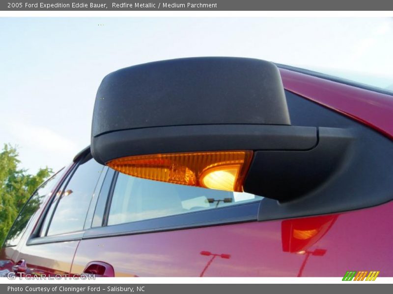 Redfire Metallic / Medium Parchment 2005 Ford Expedition Eddie Bauer