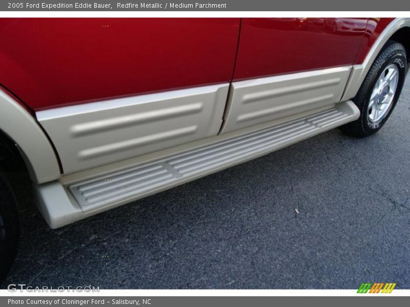 Redfire Metallic / Medium Parchment 2005 Ford Expedition Eddie Bauer