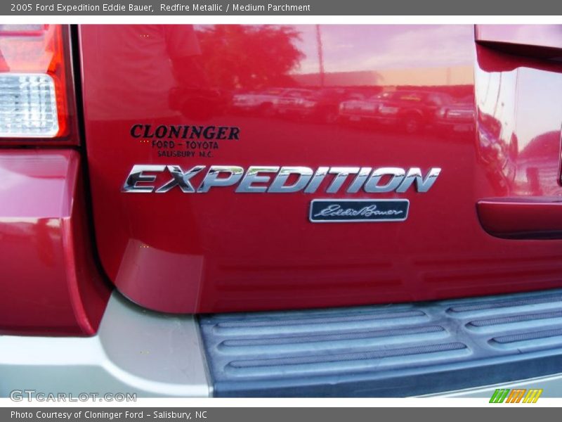 Redfire Metallic / Medium Parchment 2005 Ford Expedition Eddie Bauer