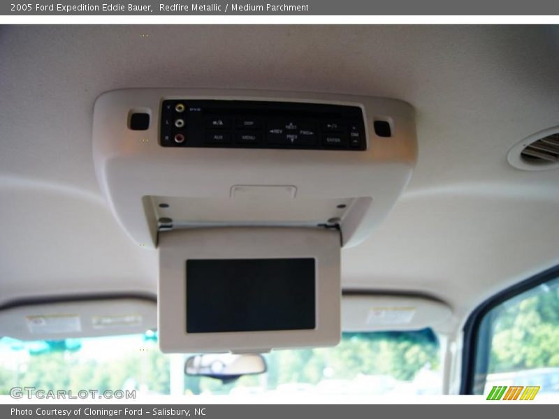 Redfire Metallic / Medium Parchment 2005 Ford Expedition Eddie Bauer