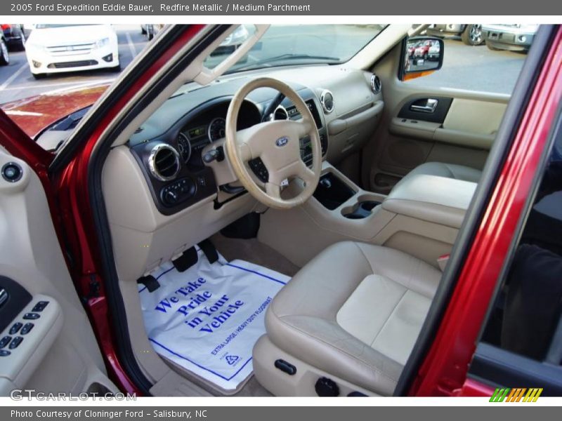 Redfire Metallic / Medium Parchment 2005 Ford Expedition Eddie Bauer