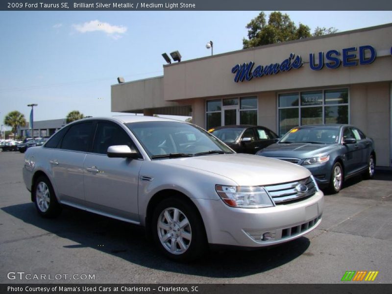 Brilliant Silver Metallic / Medium Light Stone 2009 Ford Taurus SE
