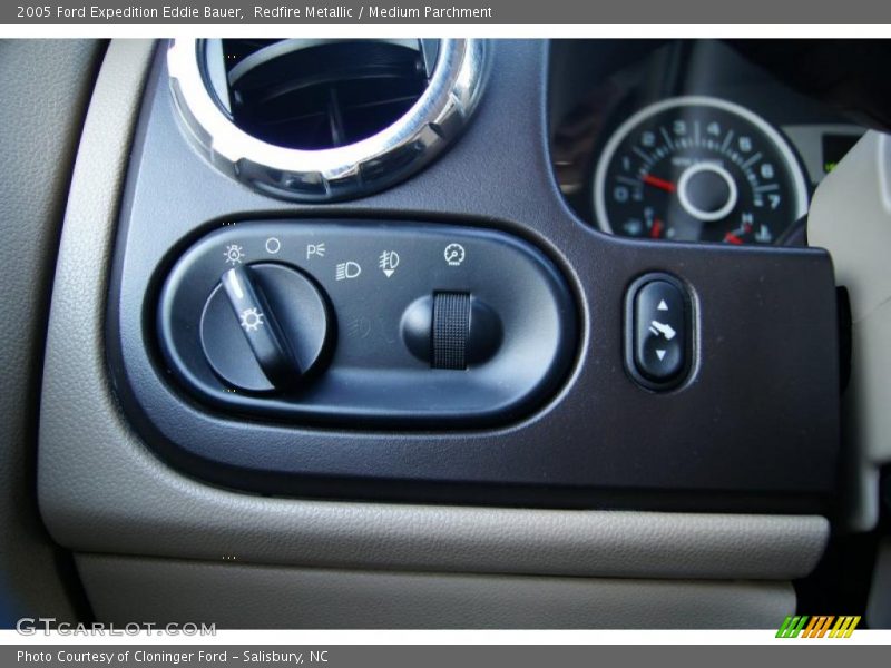 Redfire Metallic / Medium Parchment 2005 Ford Expedition Eddie Bauer