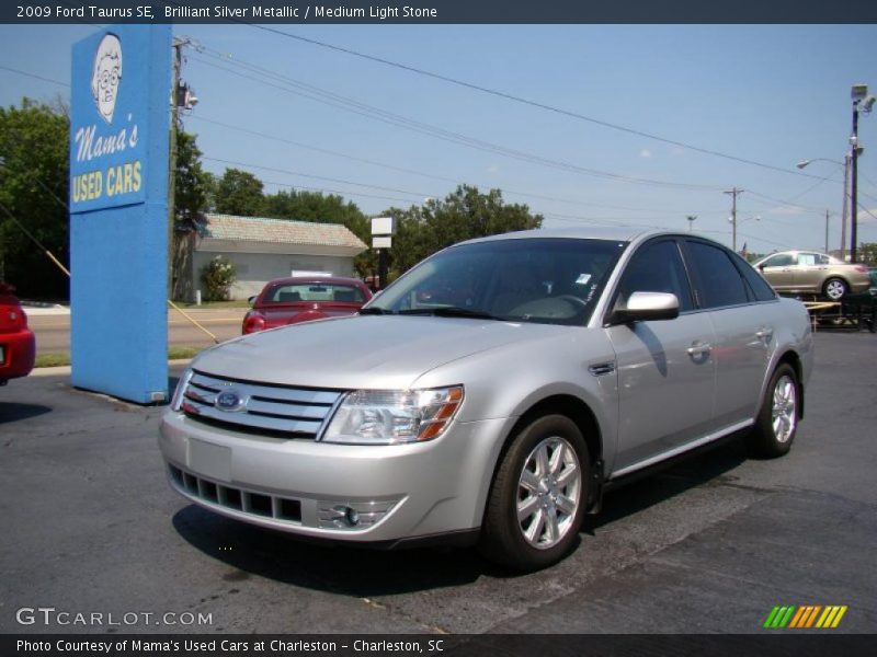 Brilliant Silver Metallic / Medium Light Stone 2009 Ford Taurus SE