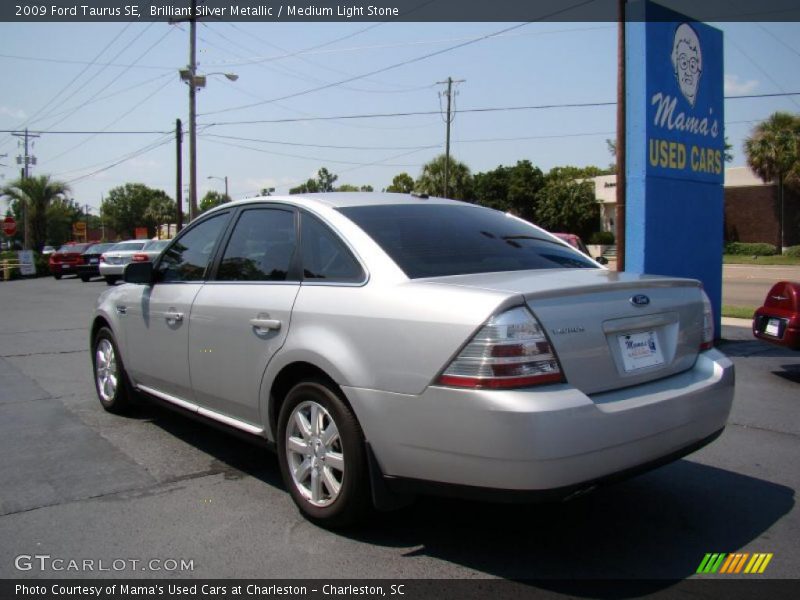 Brilliant Silver Metallic / Medium Light Stone 2009 Ford Taurus SE