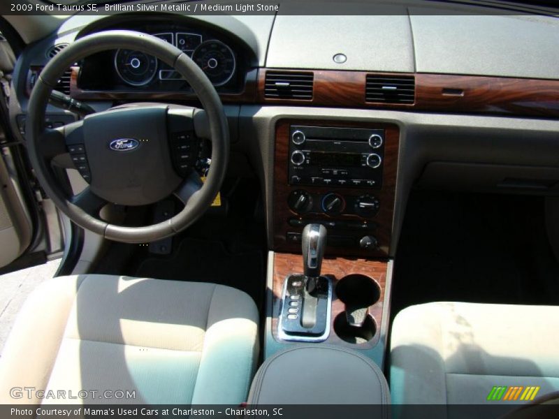 Brilliant Silver Metallic / Medium Light Stone 2009 Ford Taurus SE