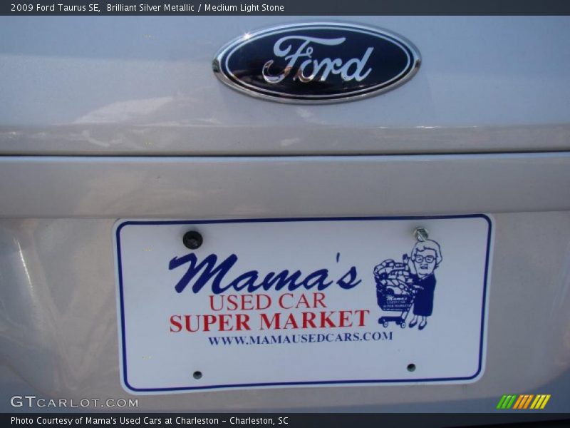 Brilliant Silver Metallic / Medium Light Stone 2009 Ford Taurus SE