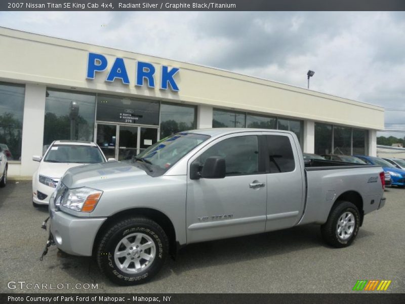 Radiant Silver / Graphite Black/Titanium 2007 Nissan Titan SE King Cab 4x4