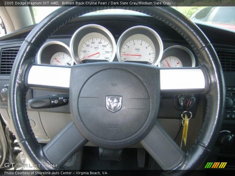 Brilliant Black Crystal Pearl / Dark Slate Gray/Medium Slate Gray 2005 Dodge Magnum SXT AWD