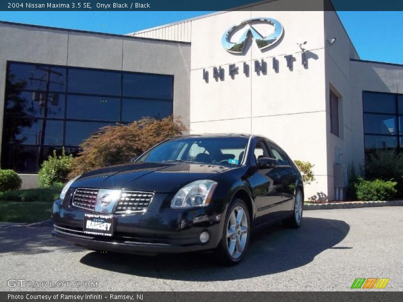 Onyx Black / Black 2004 Nissan Maxima 3.5 SE