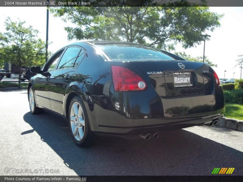 Onyx Black / Black 2004 Nissan Maxima 3.5 SE